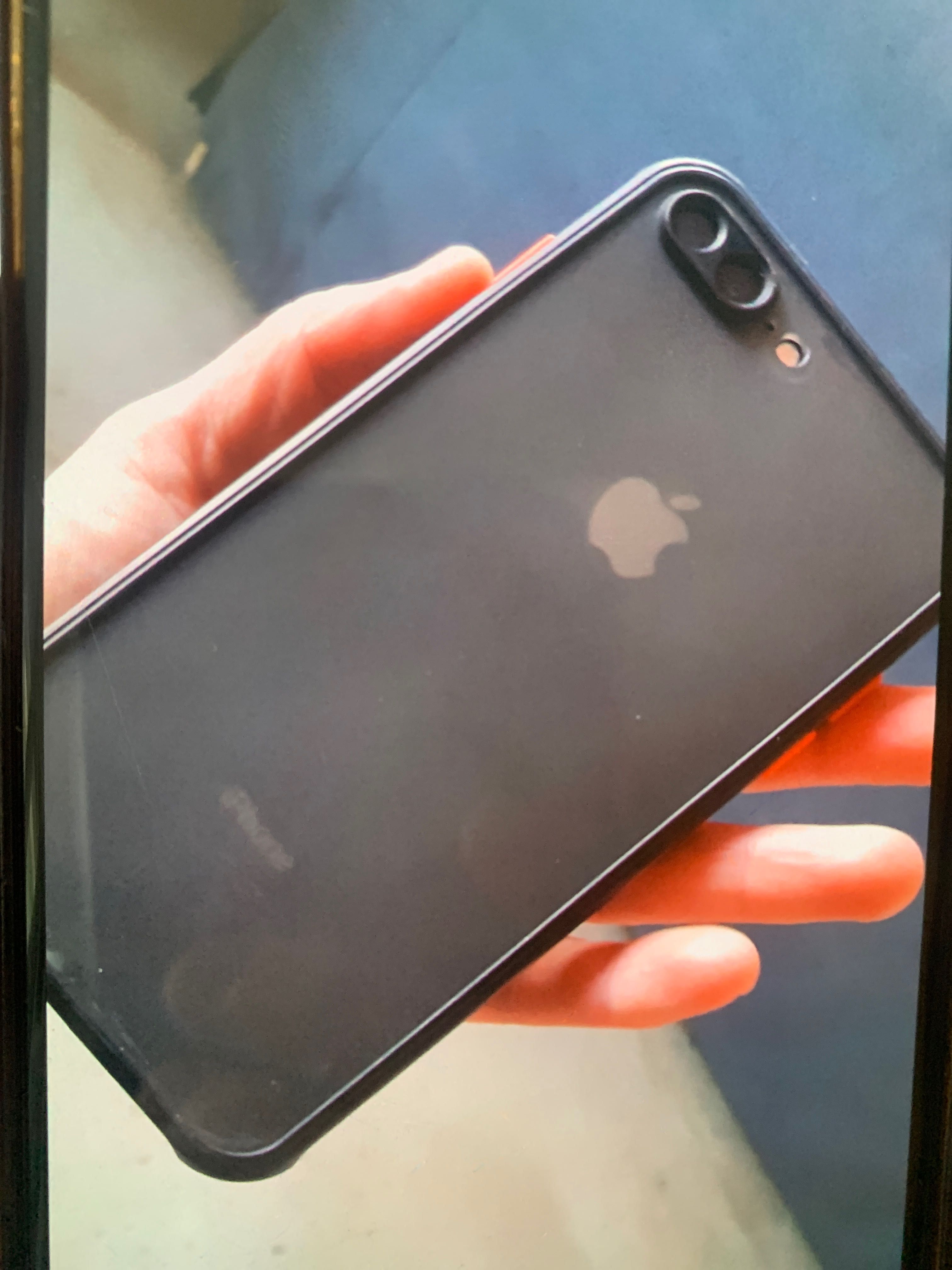 Sprzedam iPhone 8 Plus