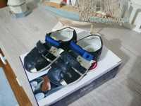 Sandálias Chicco com caixa