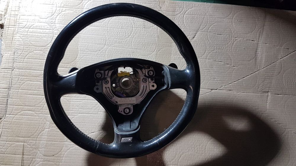 kierownica trójramienna audi s4 b6 łopatki