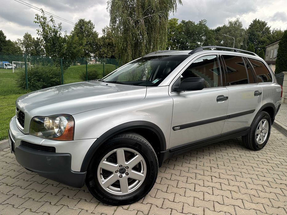 VOLVO XC90 2.5T 210PS AWD SUMMUM Skóra Tempomat 7os Hak 17" ZADBANY !