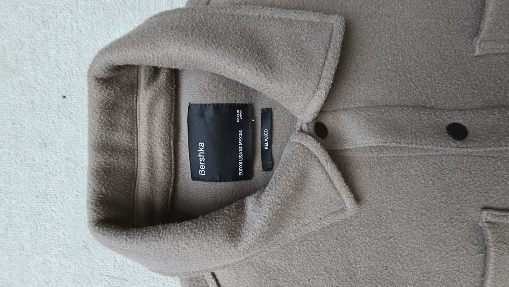 Куртка сорочка Cropp, Bershka, вітровка, демісезонка