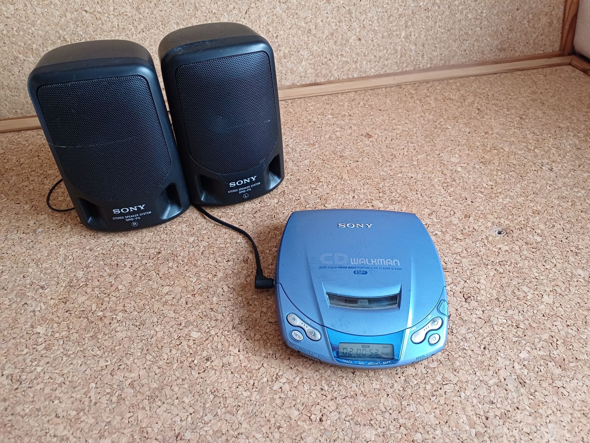 CD Walkman Sony a funcionar. 
Vintage, antigo.