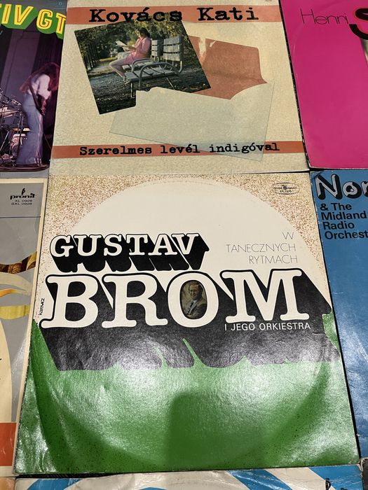 Zestaw 11-tu płyt winylowych. Muzyka rozrywkowa i rockowa