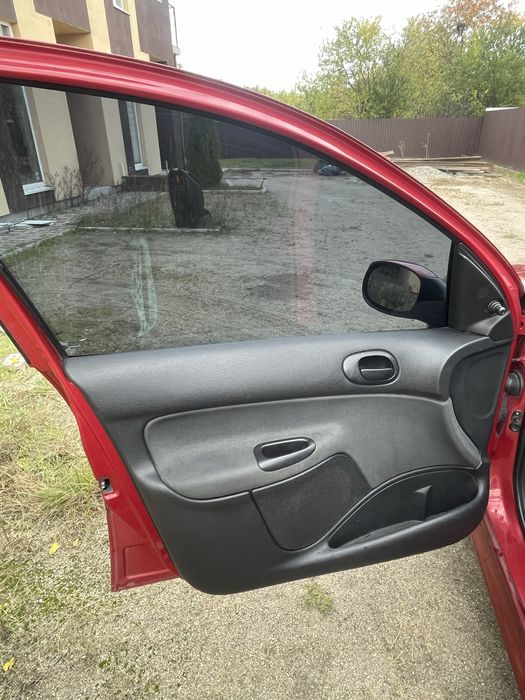 Пежо 206,2006 року