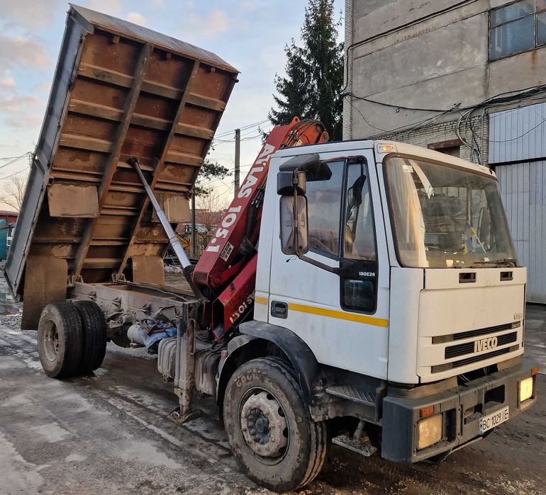 Чорнозем, чернозем, грунт, пісок, глина, земля, цегла
