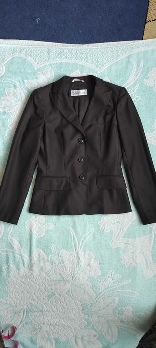 Max Mara – класичний піджак з вовни та шовку