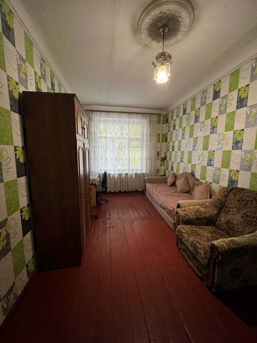 2 кімнати в гуртожитку по вул. Леха Качинського