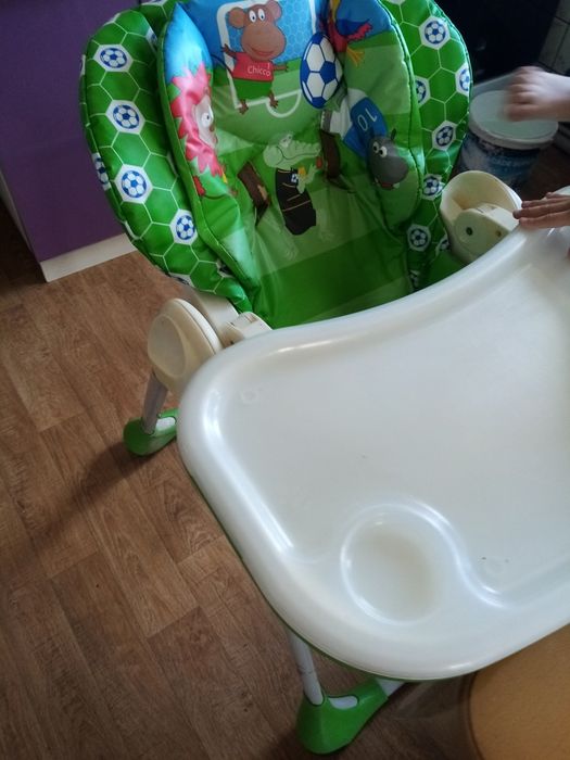 Стульчик для кормления, пеленальный столик +ванночка