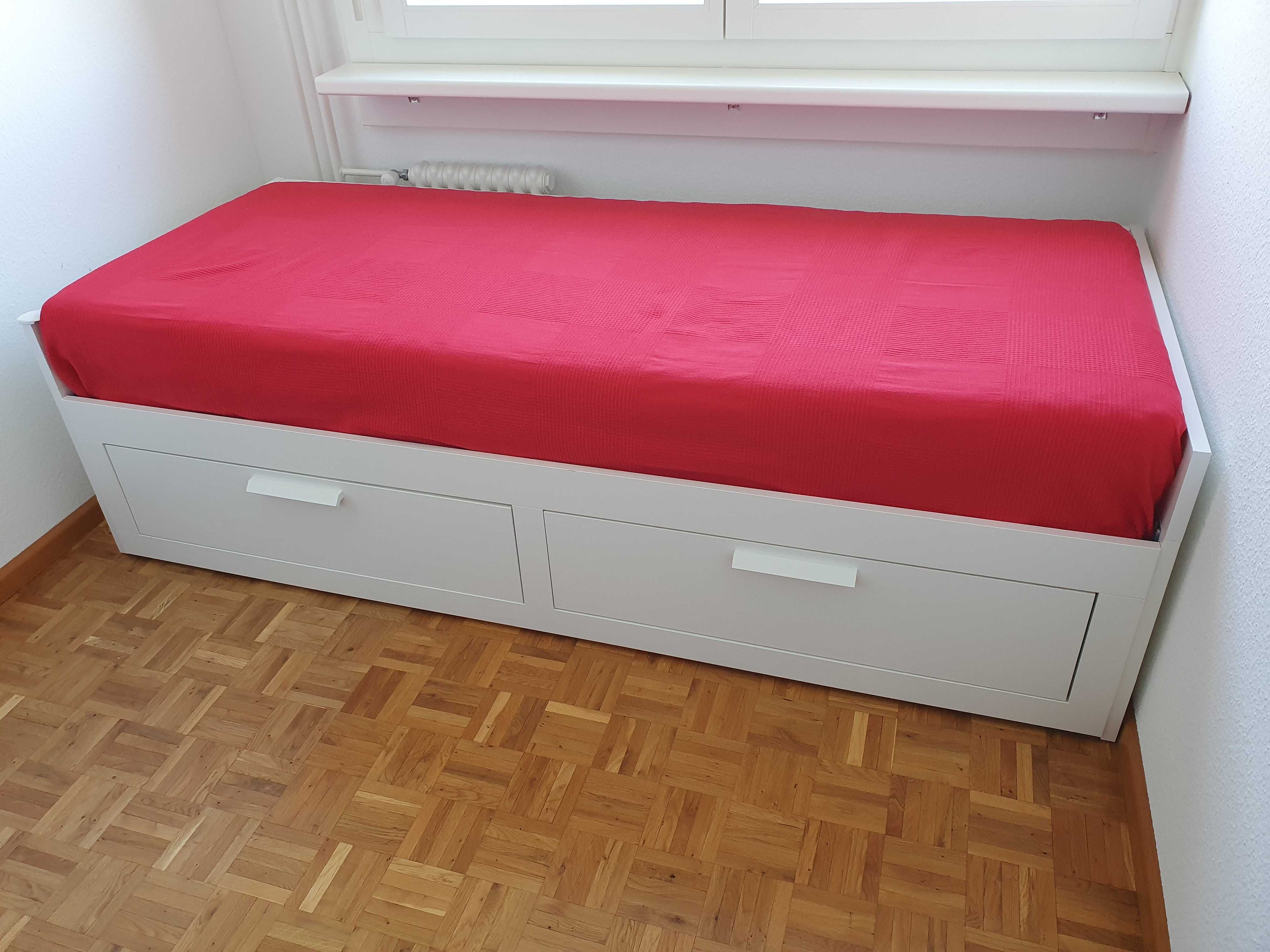 Colcha vermelha INDIRA IKEA, 150x250 cm_vermelha_rosa_bom estado