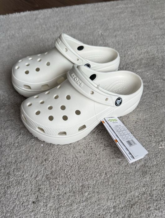Продам шльопанці Crocs