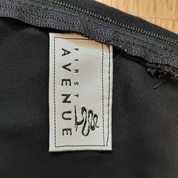 Czarna sukienka wizytowa imprezowa rozm. 40