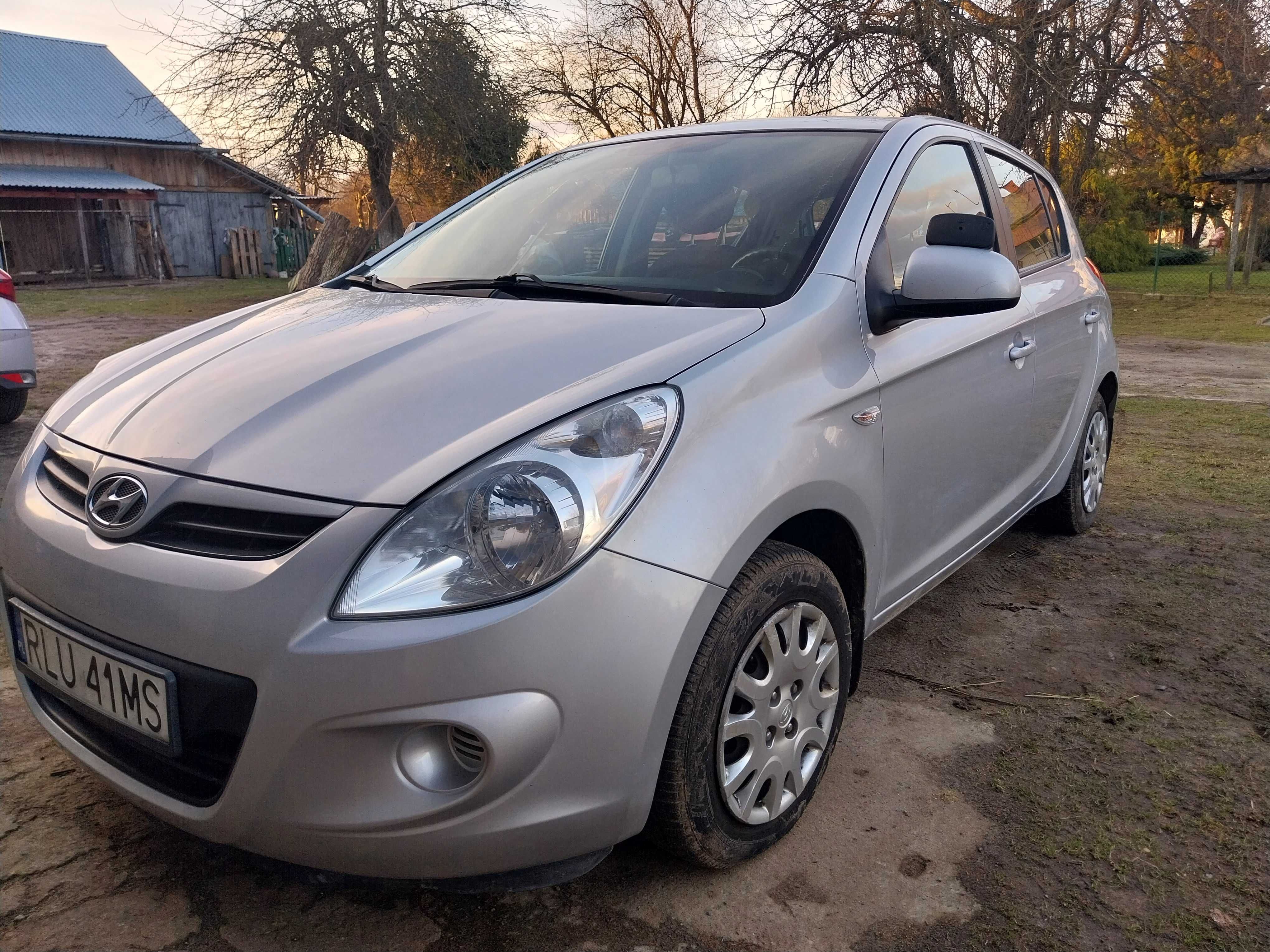 Sprzedam samochód osobowy Hyundai i20