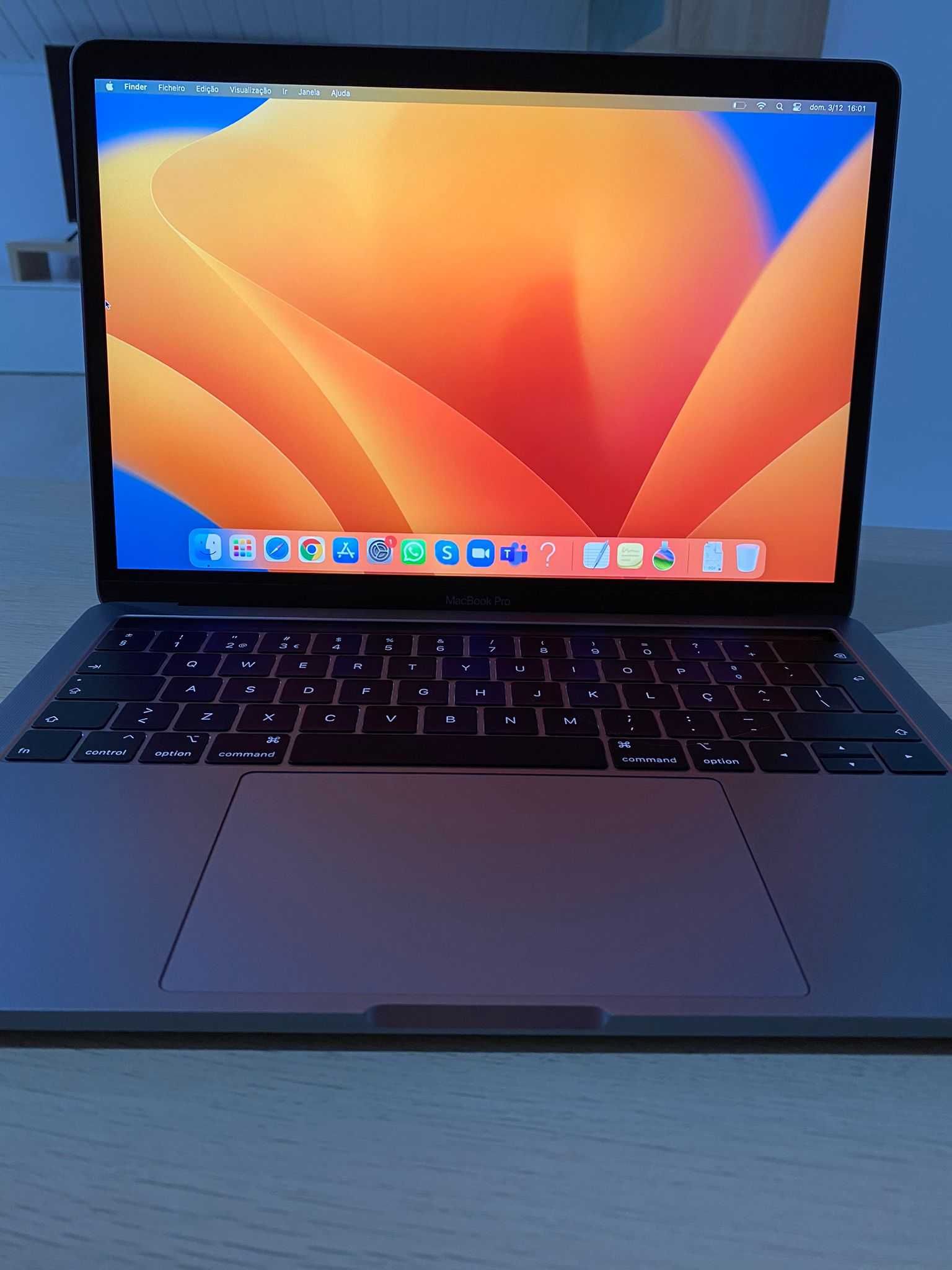 Portátil Apple Macbook Pro 13'' A1989 Com Touch Bar – Space Grey