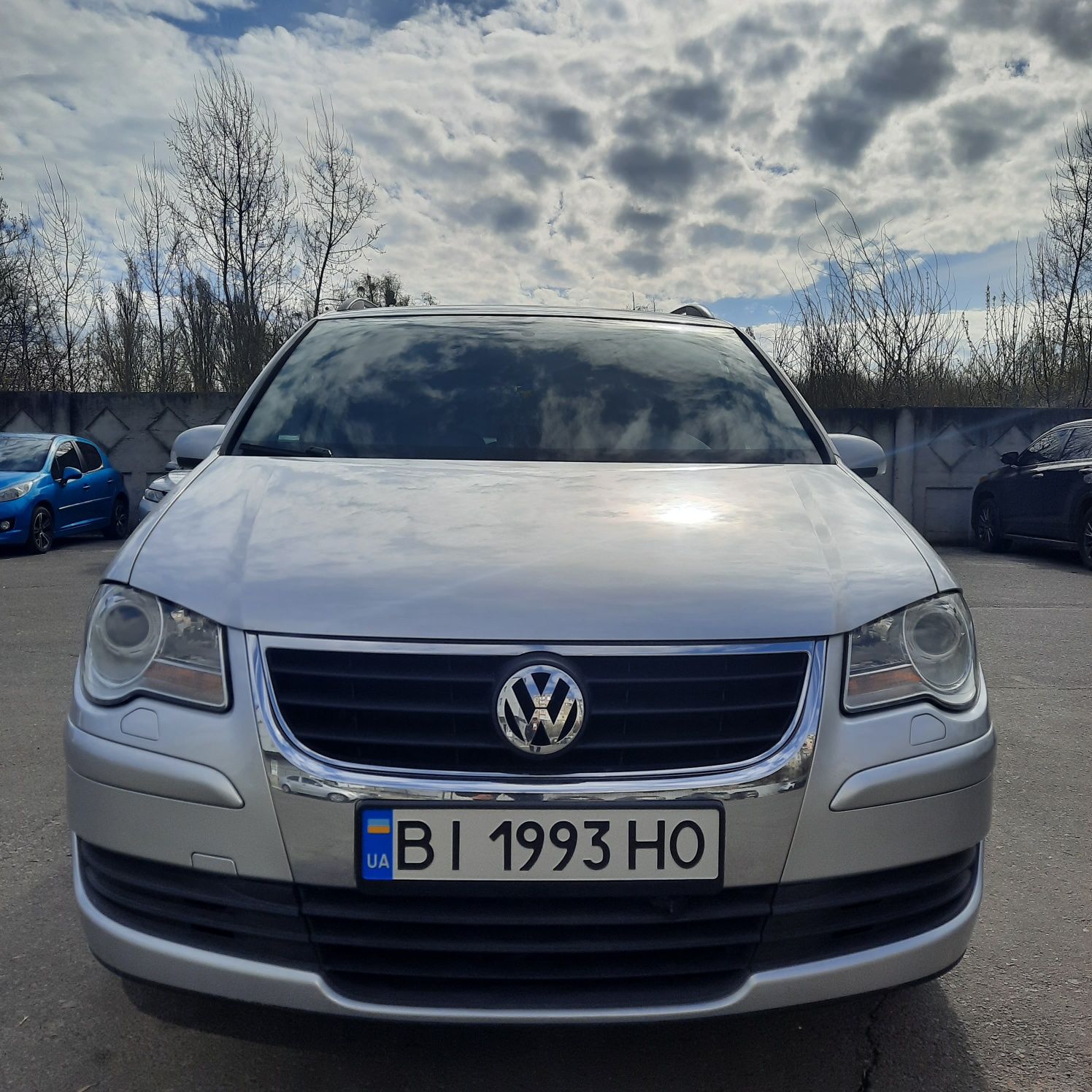 Продам Volkswagen touran