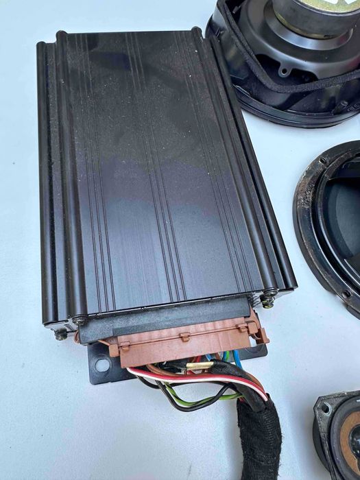 акустика Audi TT, BOSE колонки, динаміки