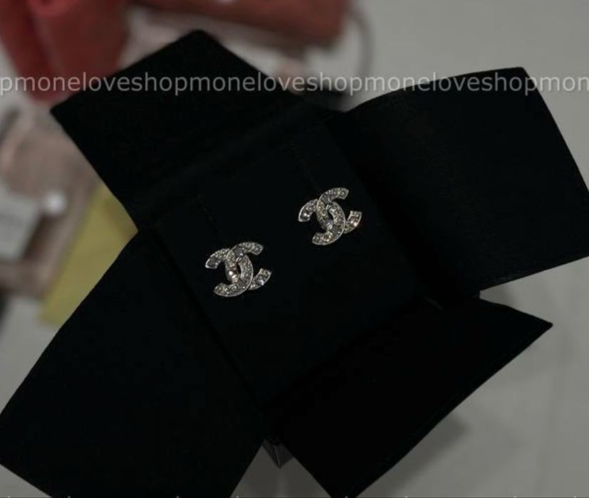 Сережки CHANEL оригінал