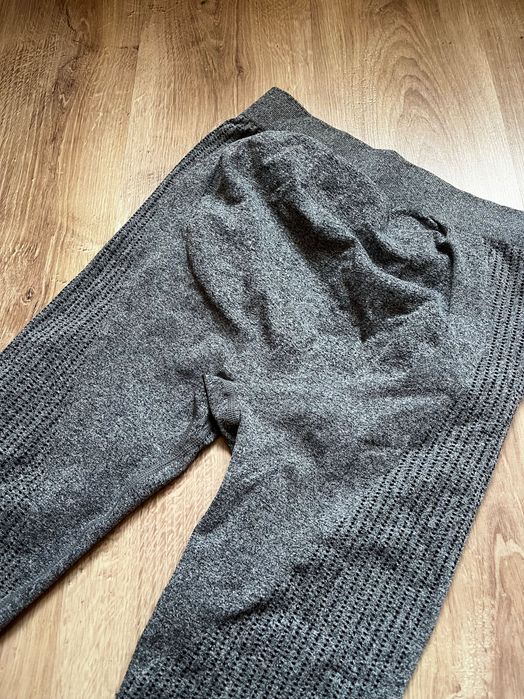 Ciążowe legginsy rozmiar S dodatkowo modelujące pośladki