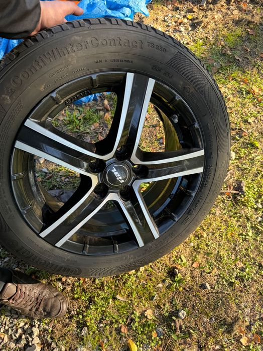4x Koła zimowe Mercedes AKlase 205/55R16