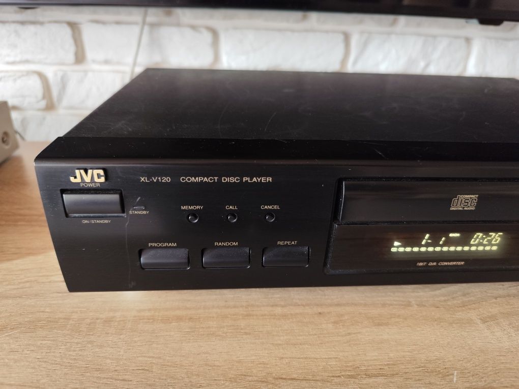 Odtwarzacz CD JVC XL-V120