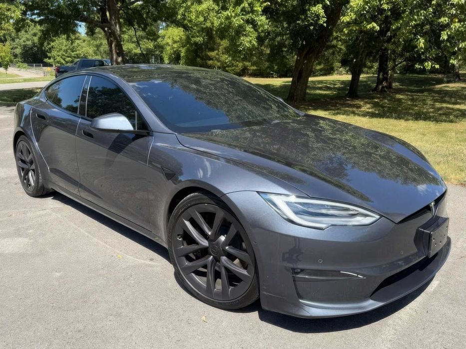 Tesla Model S      2021