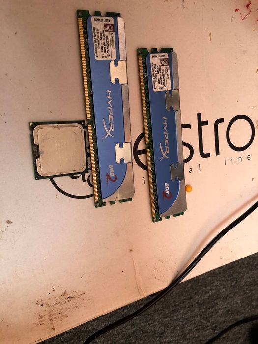 Запчастини до комп'ютера.