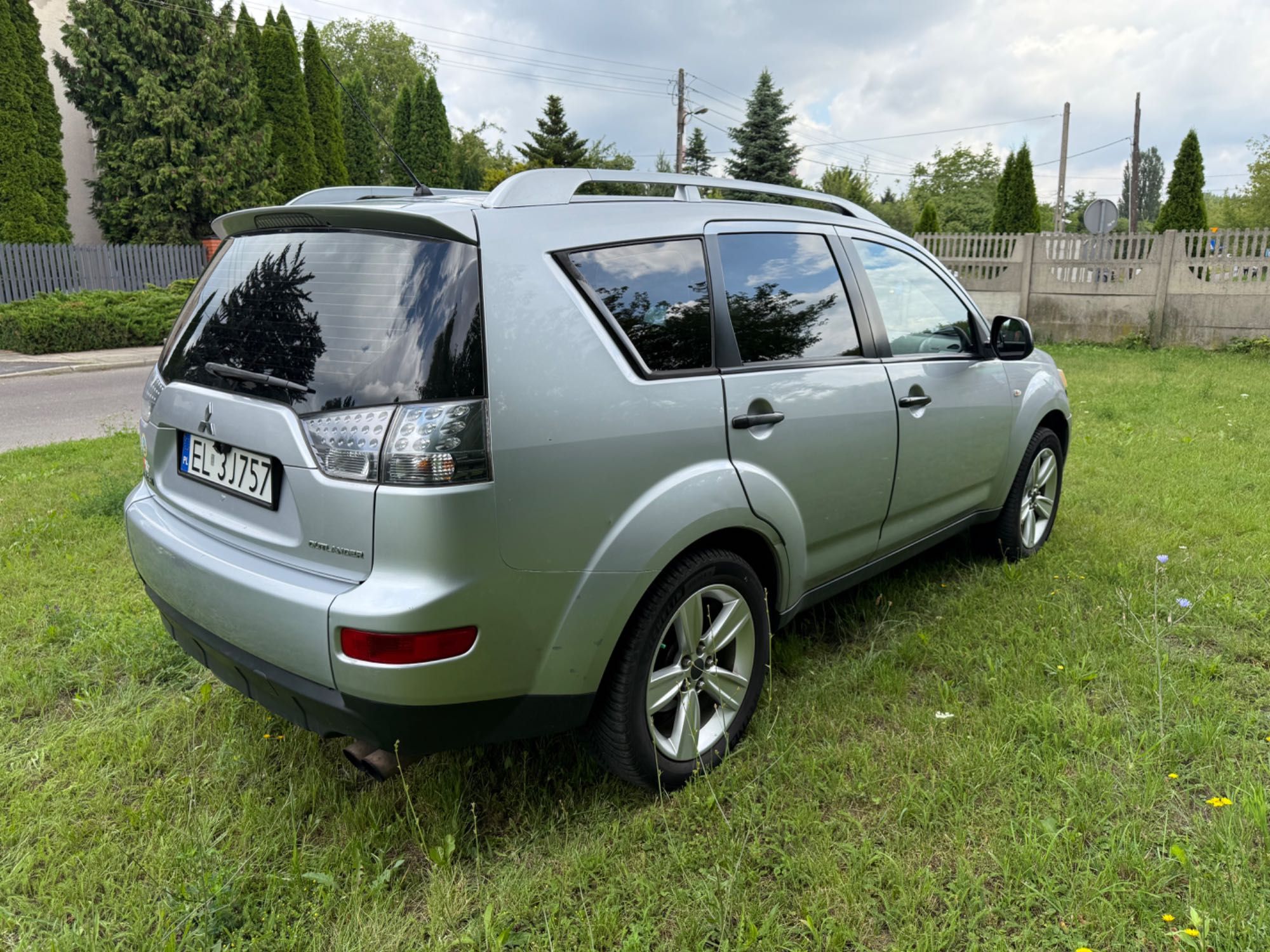Mitsubishi Outlander II 3.0 V6 2WD LPG