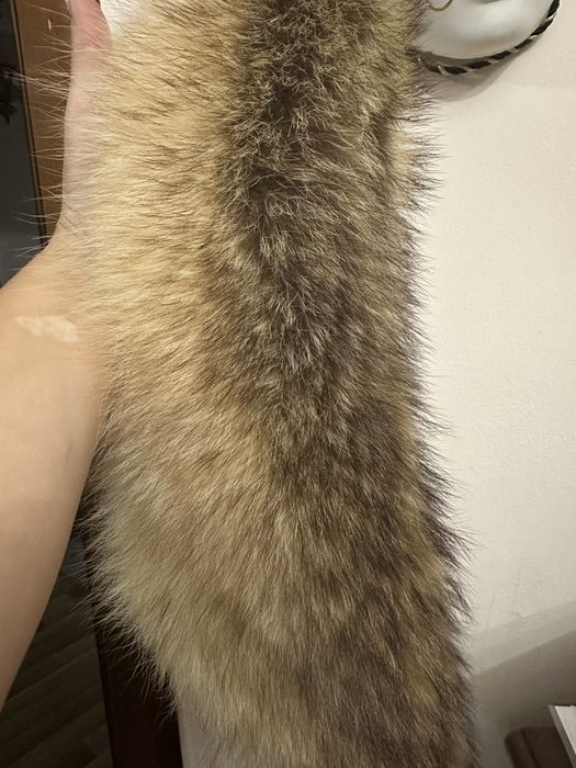 Комір на пальто з лисиці