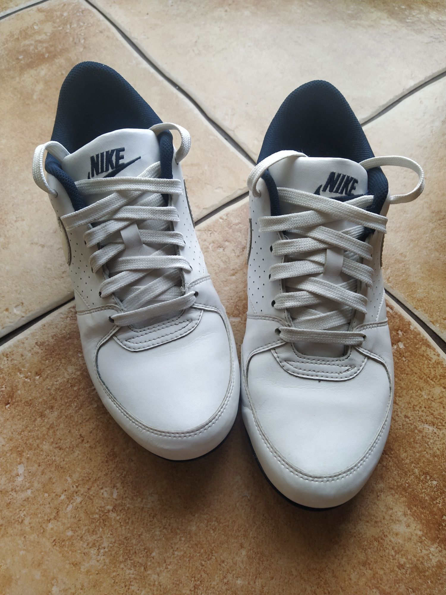 Buty Nike damskie