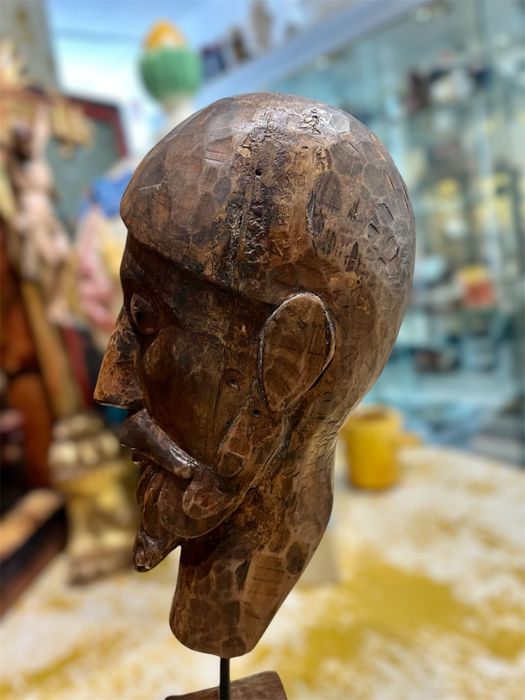 Busto de Cristo em teca sec 18