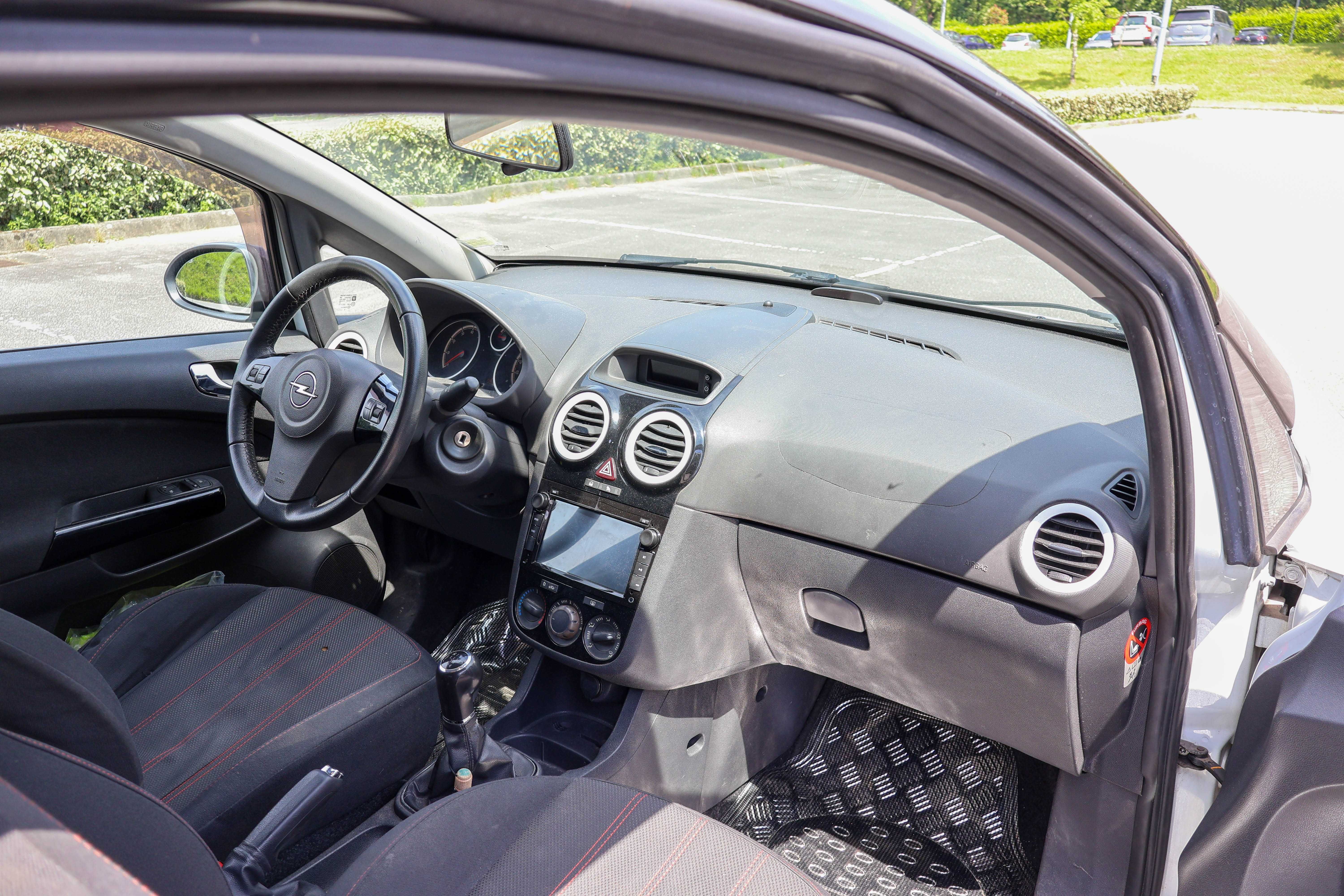 Opel Corsa D - 9400KM