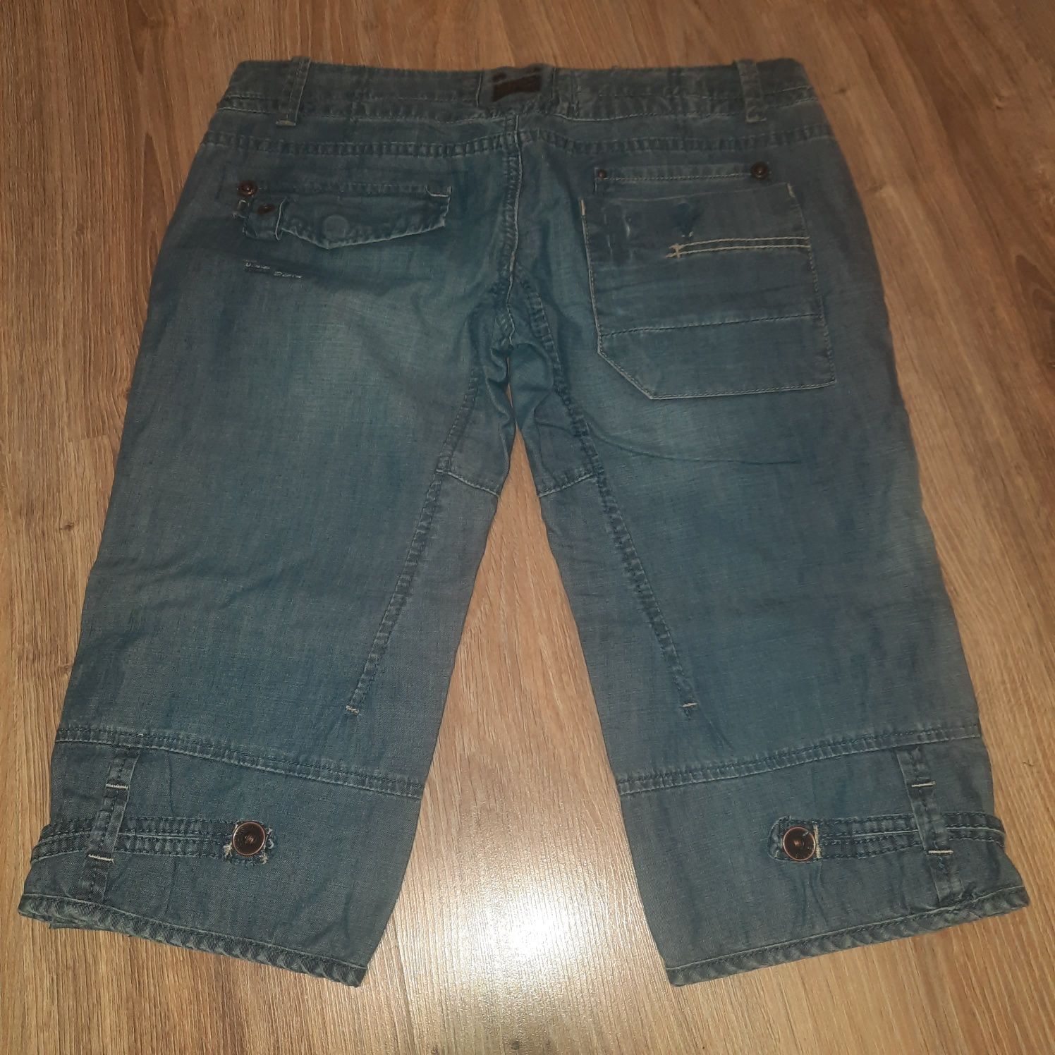 Spodnie 3/4 r 30