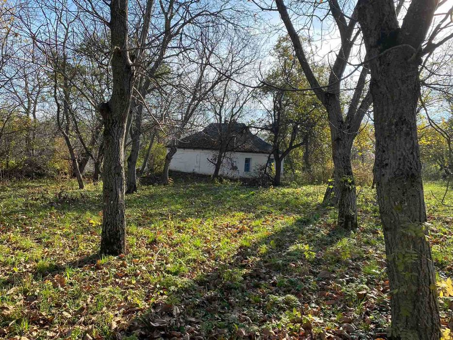 Продається ділянка на еій будинок