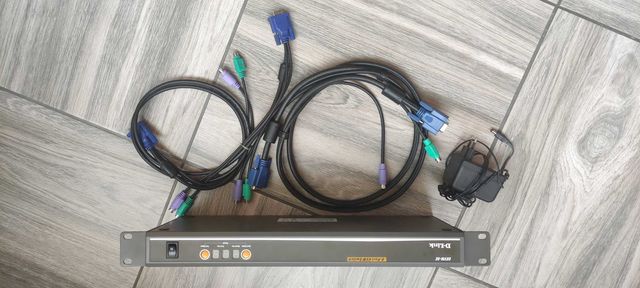 Переключатель KVM D-Link DKVM-8E Комутатор Свитч switch