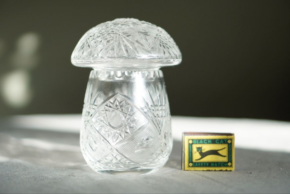 Kryształowy grzyb szkło kryształowe prl grzybek bomboniera szkatuła