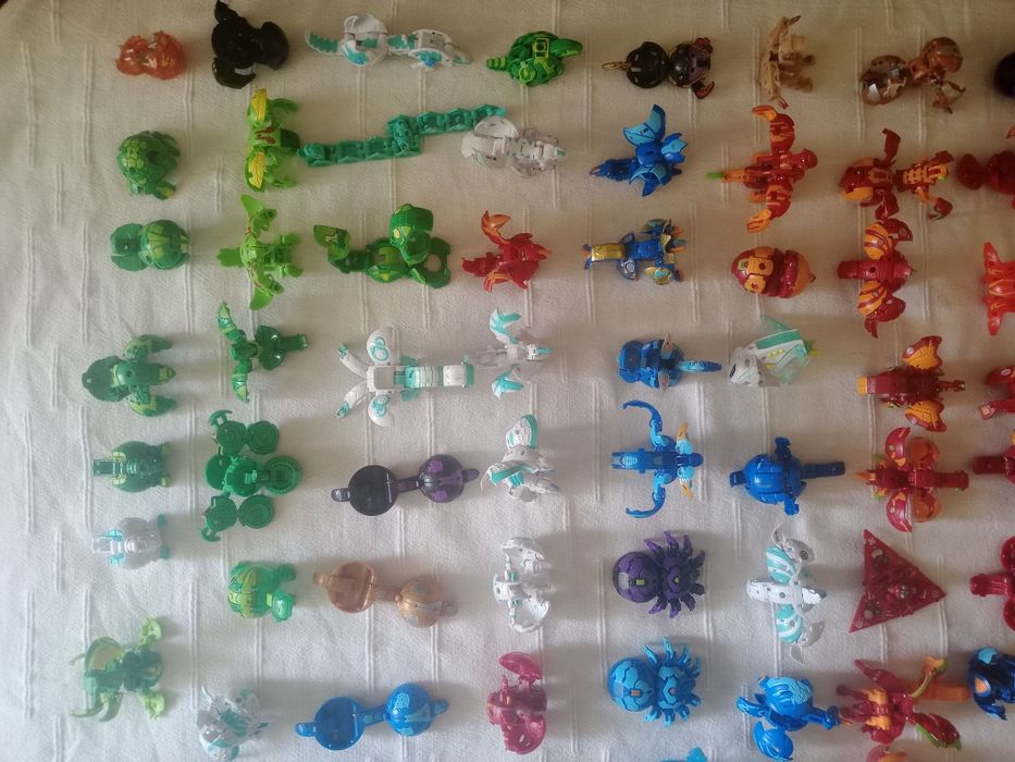 Bakugan vários modelos