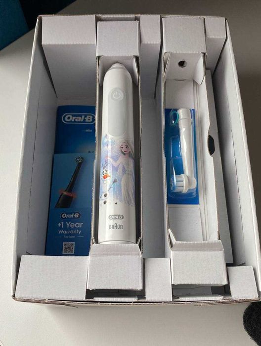 Oral-B Pro Junior 6+, Szczoteczka elektryczna, Frozen
