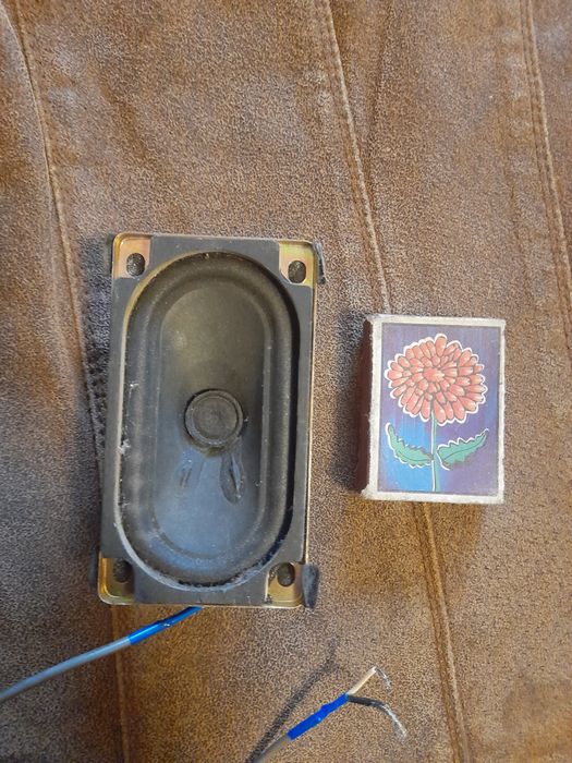 Динамики громко говоритель