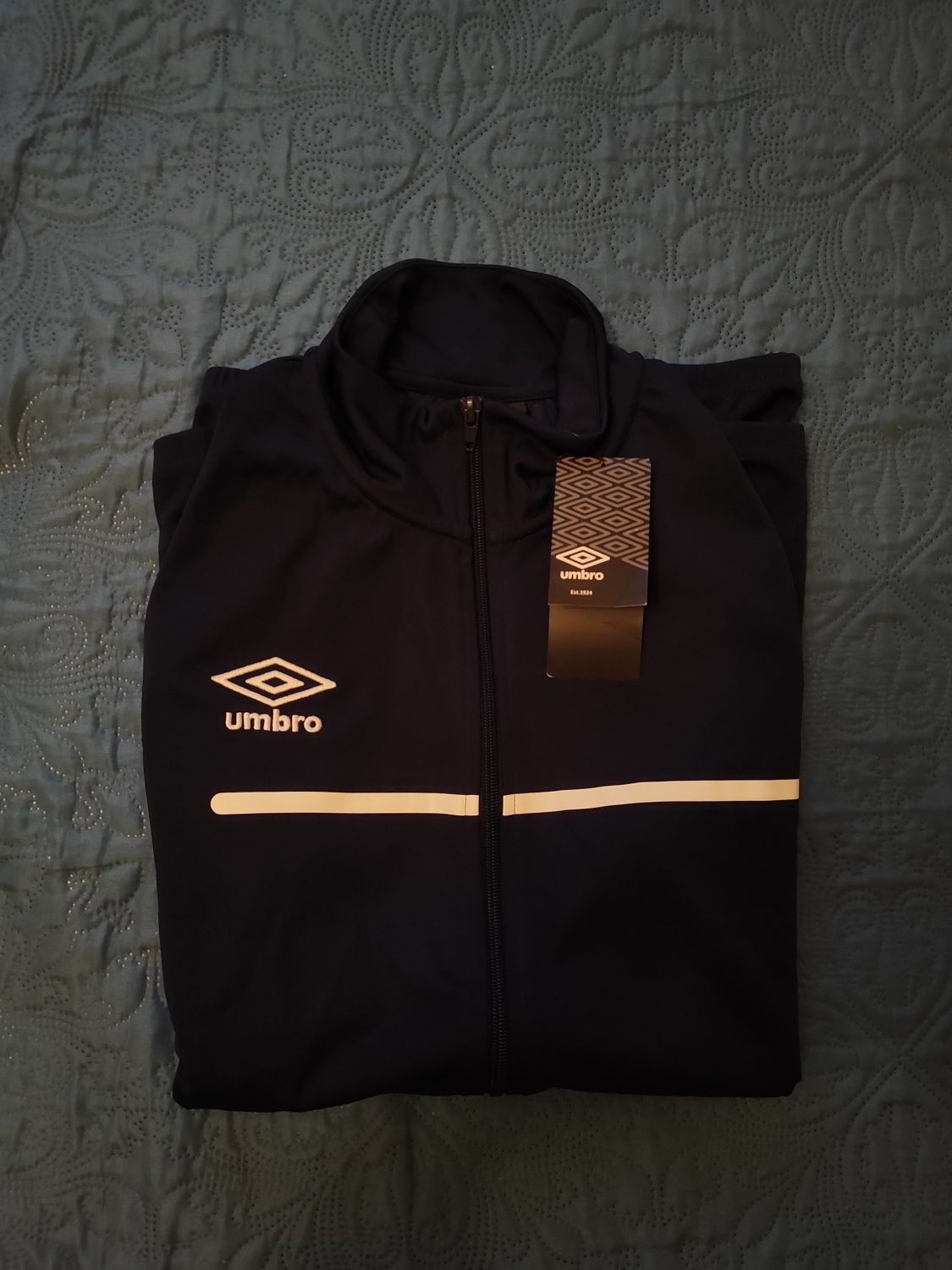 Casaco Umbro Nova com Etiqueta