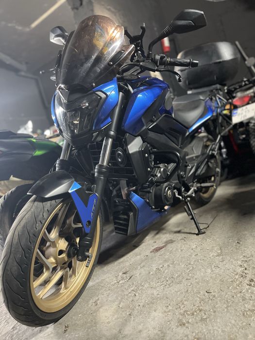 Оренда мотоцикла Bajaj Dominar 400 | Київ та область