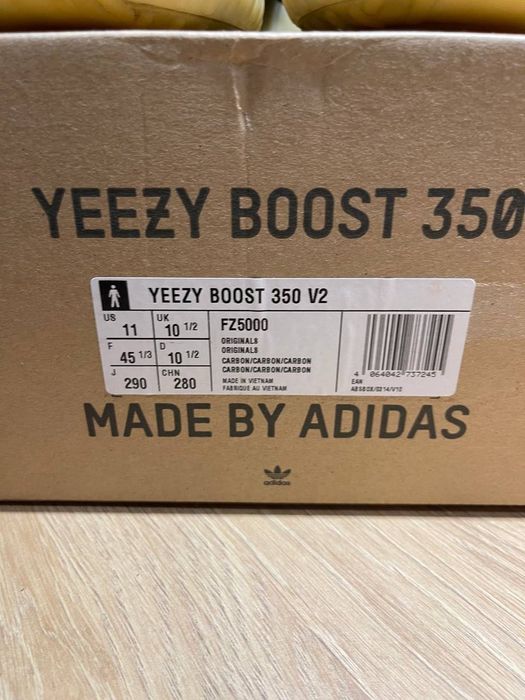 adidas Yeezy boost 350 v2 carbon 45 white black onyx beluga bone 500