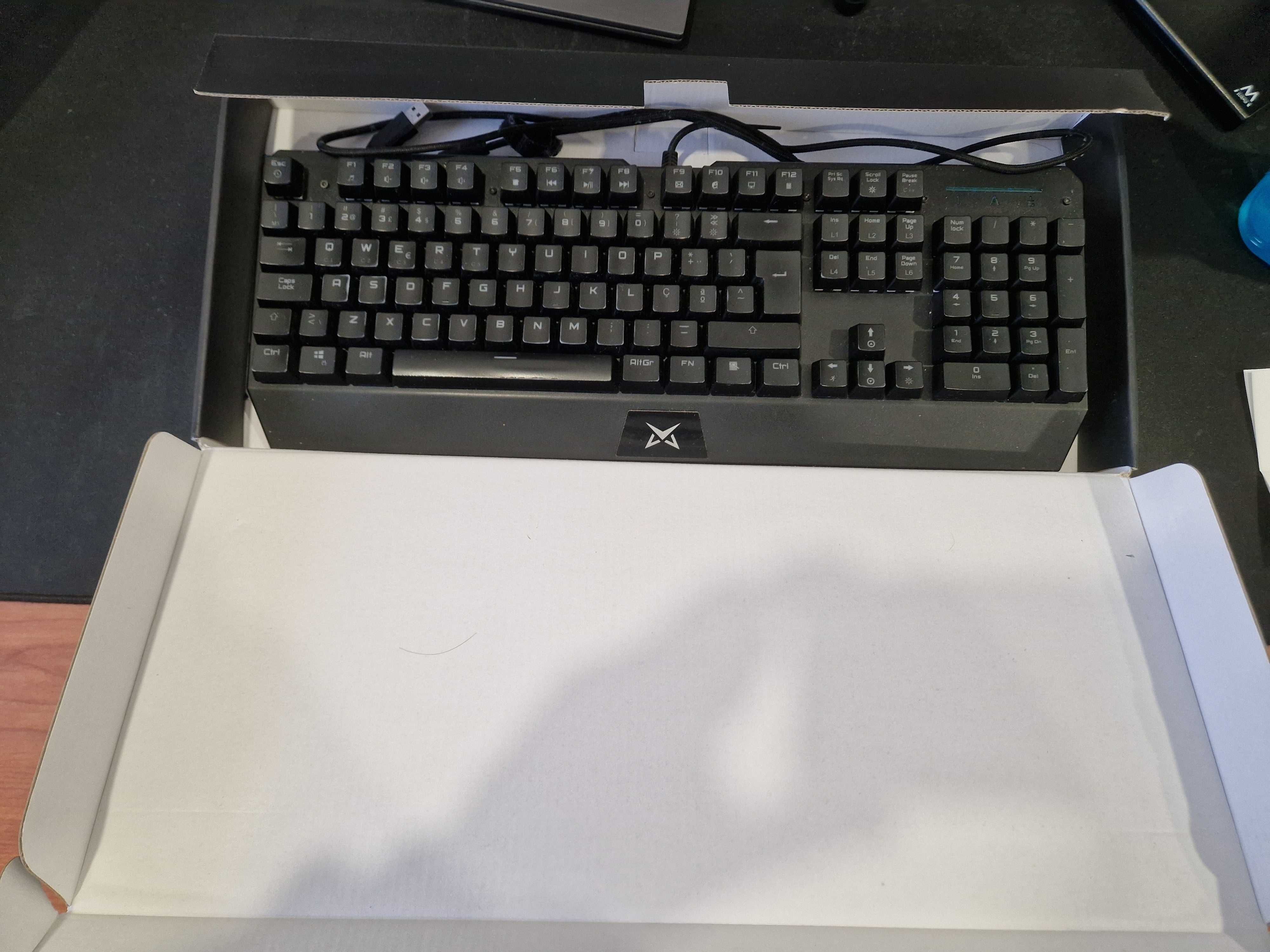 Teclado Mecânico Matrics Blade Mech PT