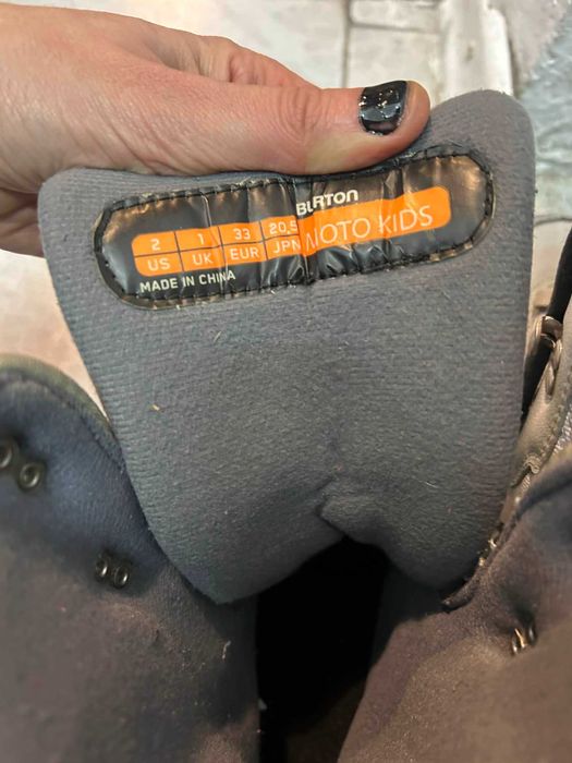 Buty snowboardowe sznurowane- Burton- r.33/Sklep-Serwis