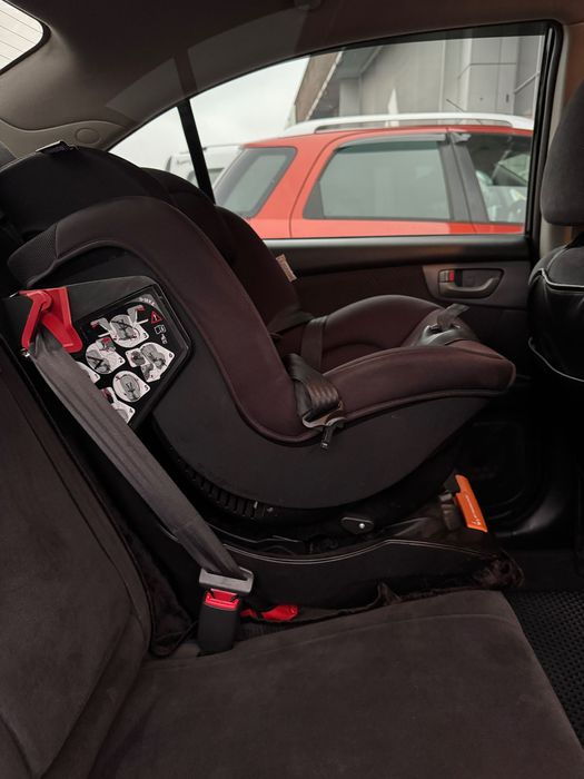 Автокрісло Chicco, група 1, 9-18 кг, 1-5 років