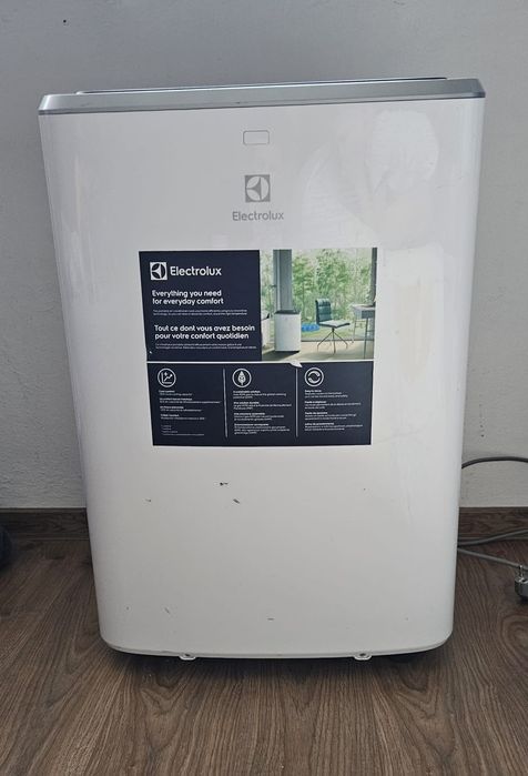 Klimatyzator przenośny Electrolux EXP34U338CW
