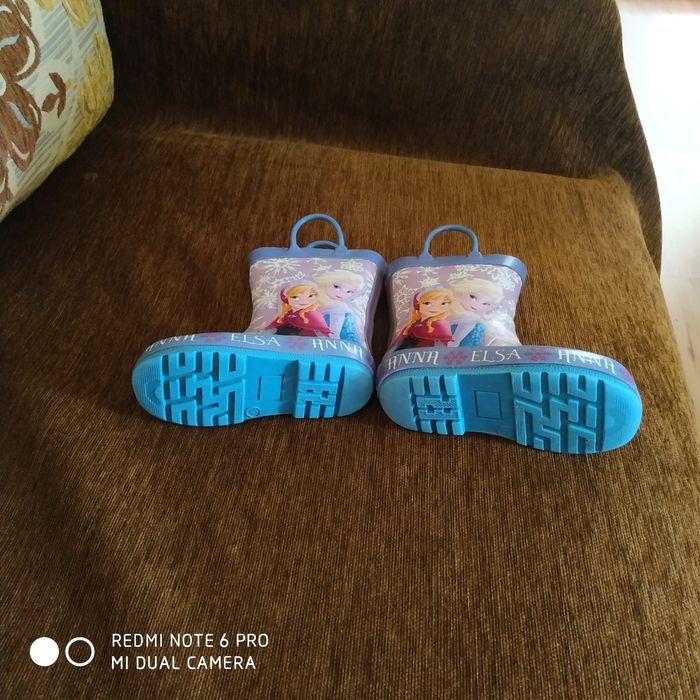 Детские резиновые сапожки