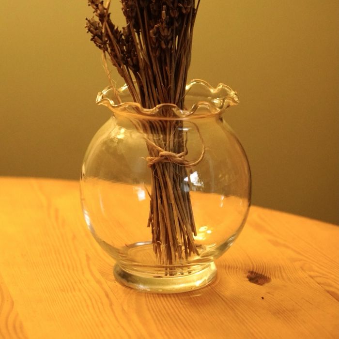 Szklany wazon vintage pękaty kula falisty brzeg kwiat