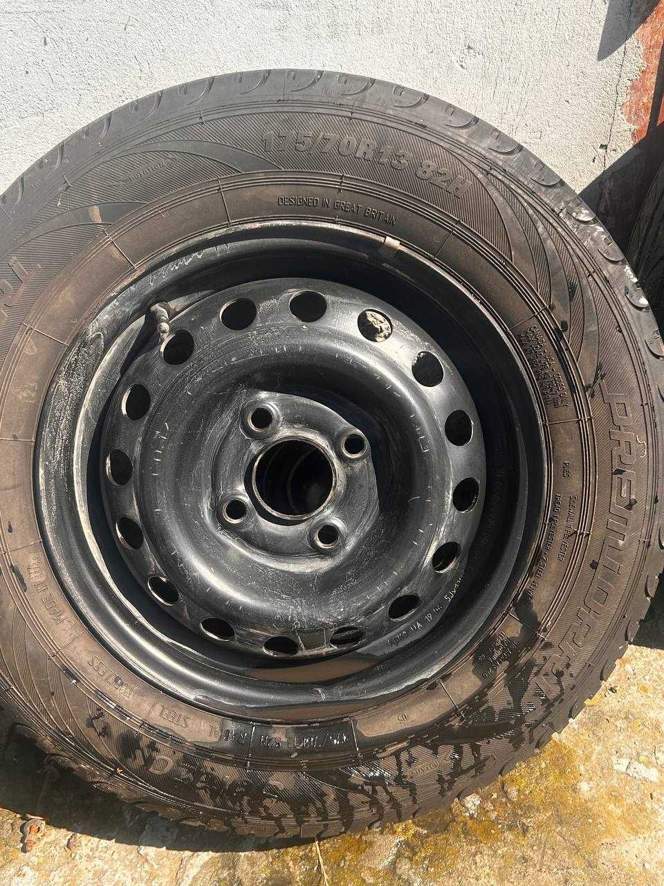 Продам літню резину з дисками SOLAZO Premiorry 175/70R13 82H