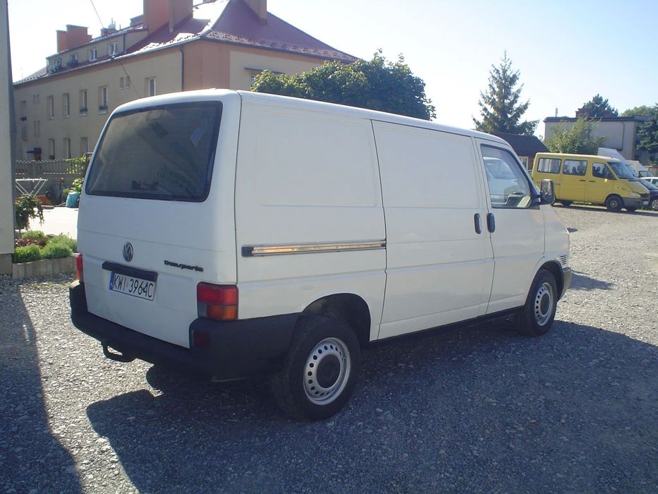 Volkswagen T4  Transporeter NIEZNISZCZALNY 2,4D stan BARDZO DOBRY!!  hak!!