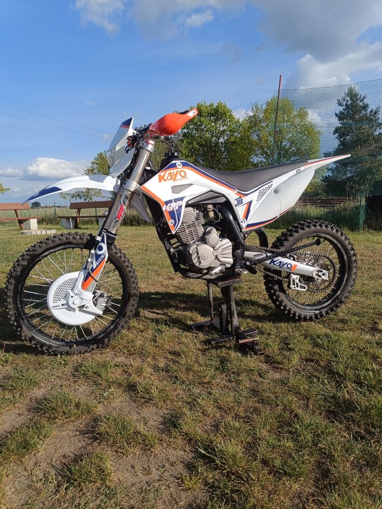 Cross marki Kayo T4 rok 2021 , pojemność 250