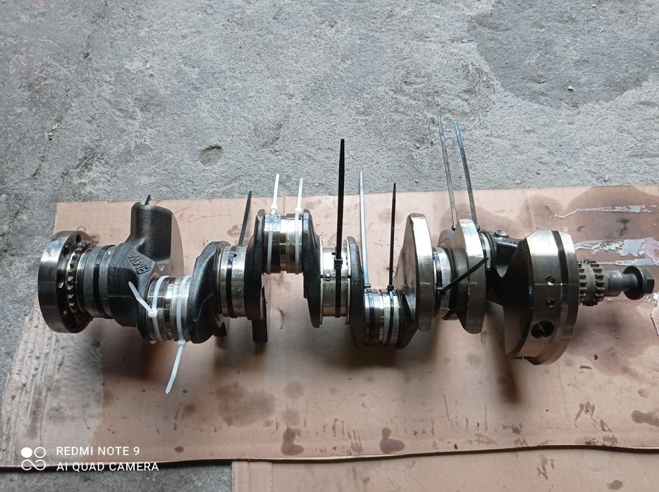 Wał korbowy+ panewki 4.4 V8. N63B44D  BMW